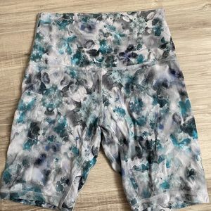 Lulu lemon biker shorts